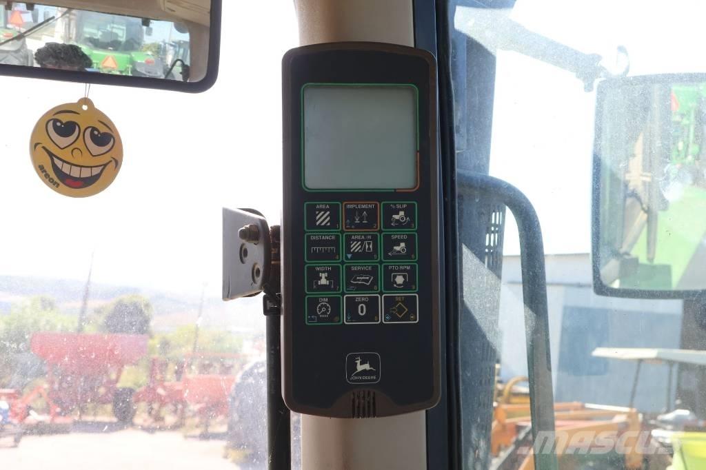John Deere 6920 S Traktory