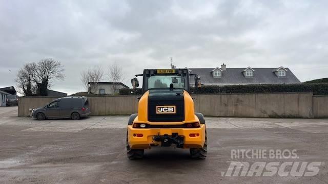 JCB TM 320 S Teleskopické manipulátory