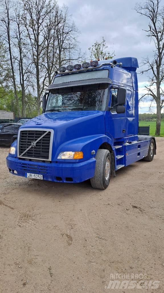 Volvo NH 12 Ťahače