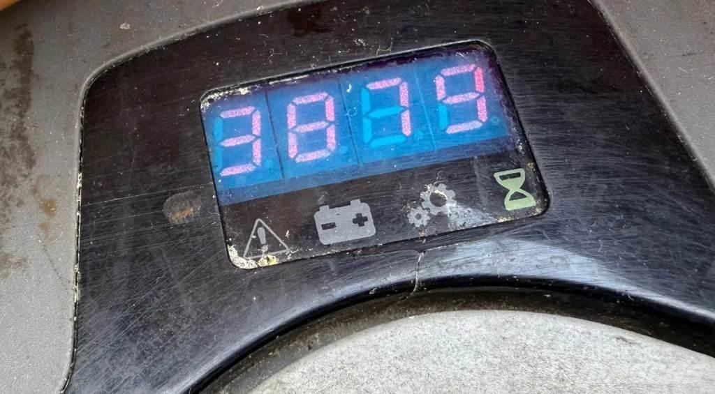 BT SWE200D Ručne vedené vysokozdvižné vozíky