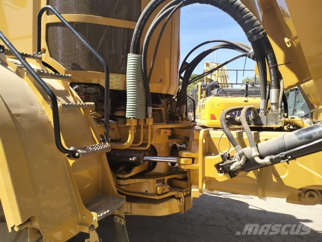 CAT 740 B Kĺbové nákladné autá