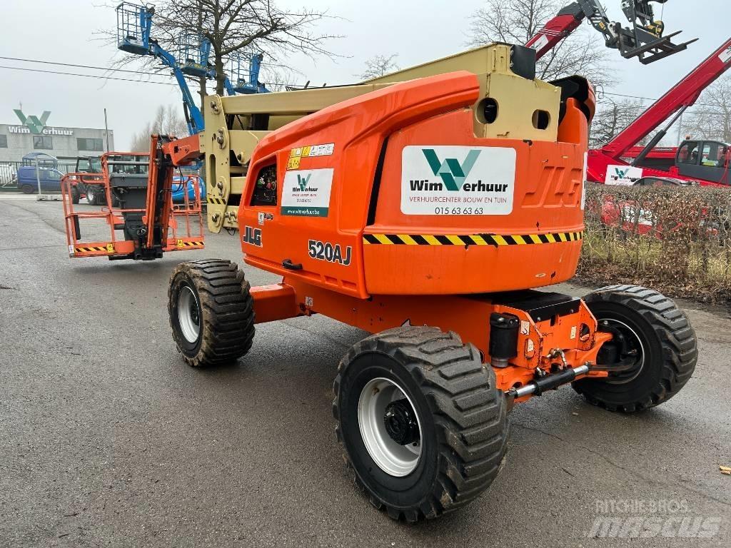 JLG 520 AJ Kĺbové plošiny