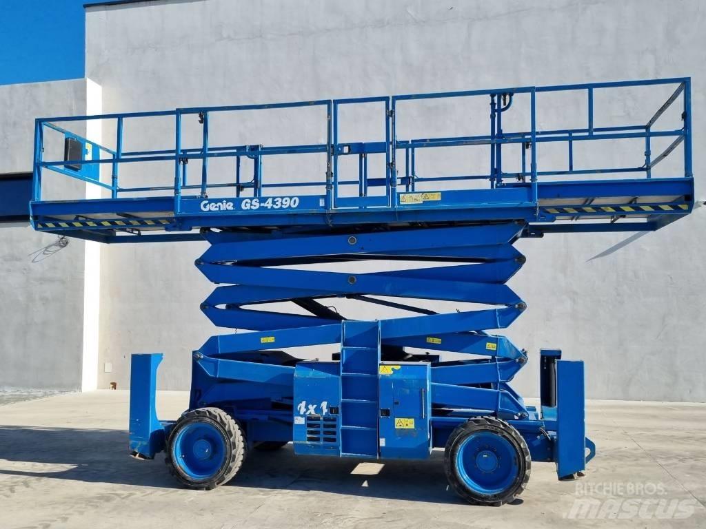 Genie GS 4390 - R284 Nožnicové zdvíhacie plošiny