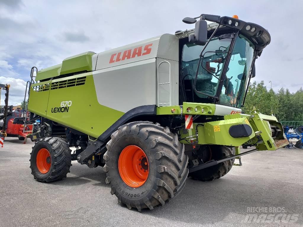 CLAAS Lexion 670 Kombinované zberacie stroje
