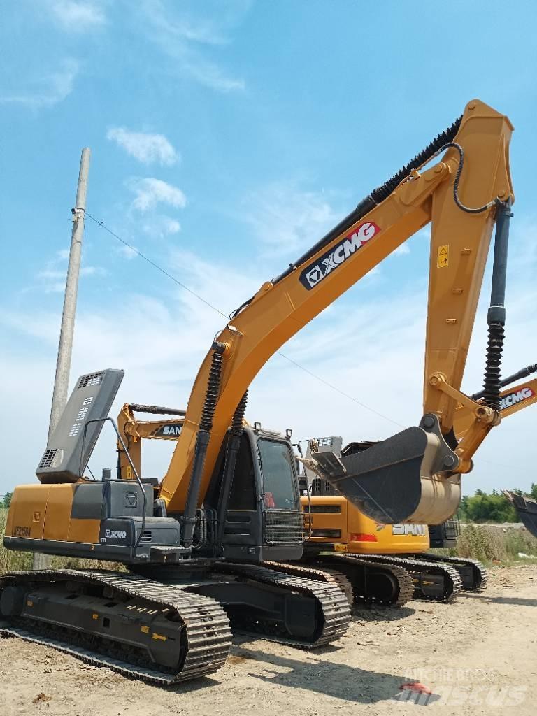 XCMG XE 215 DA Pásové rýpadlá