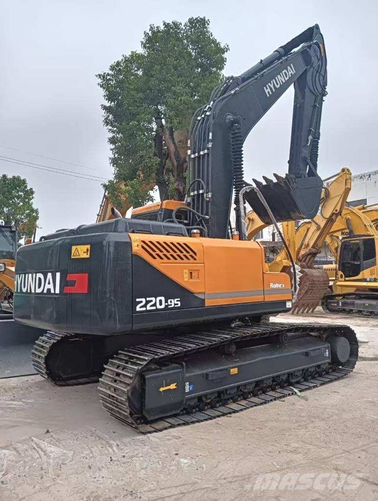 Hyundai 220LC -9S Pásové rýpadlá