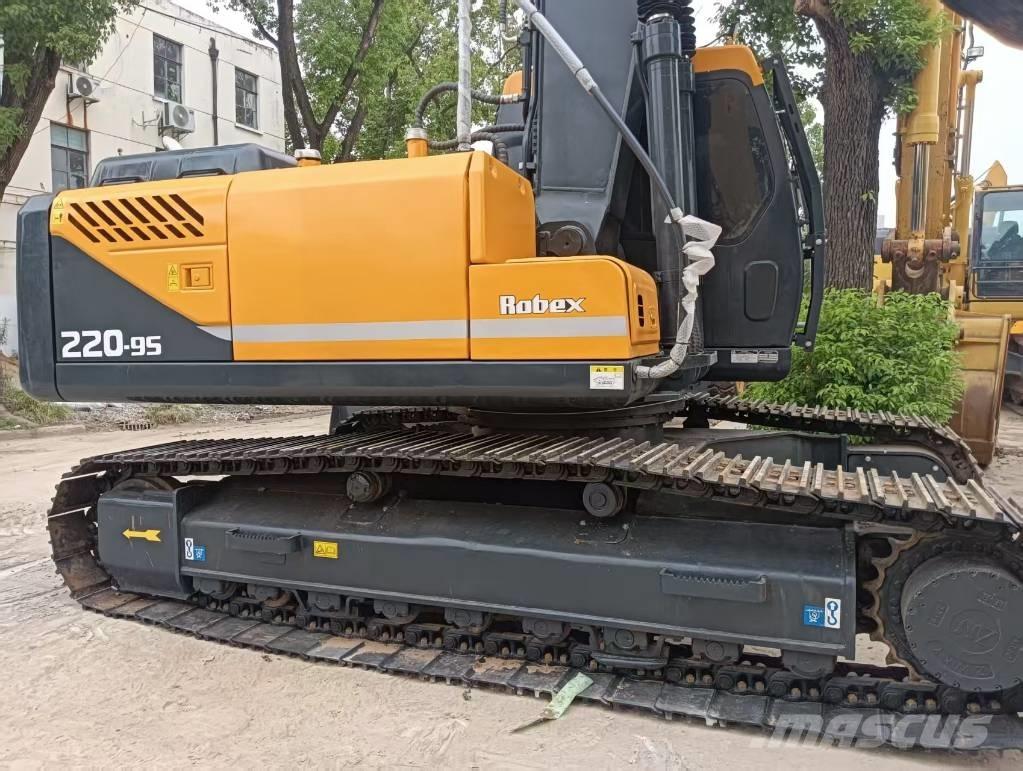 Hyundai 220LC -9S Pásové rýpadlá