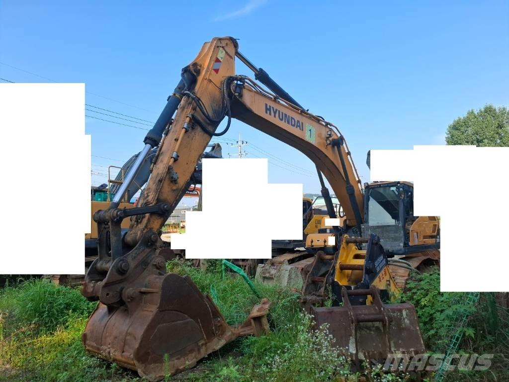 Hyundai HX 300 Pásové rýpadlá