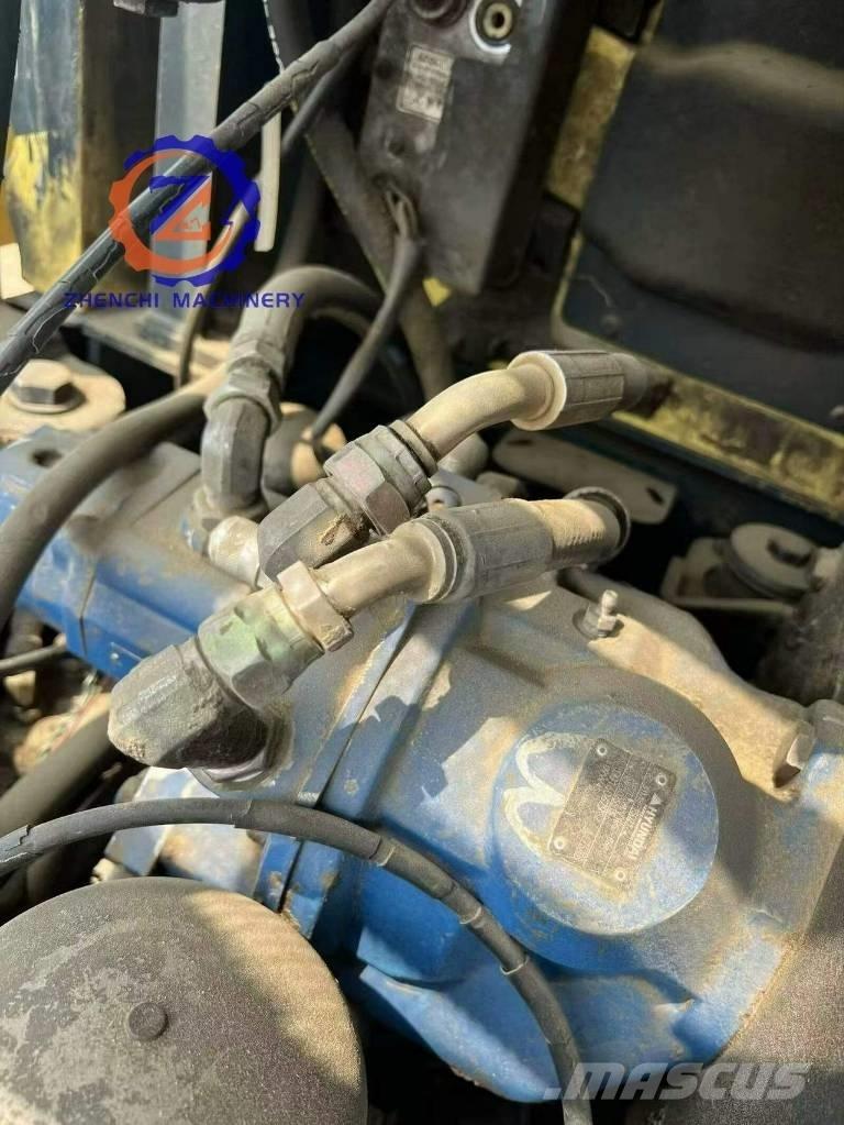 Hyundai 60 W Kolesové rýpadlá