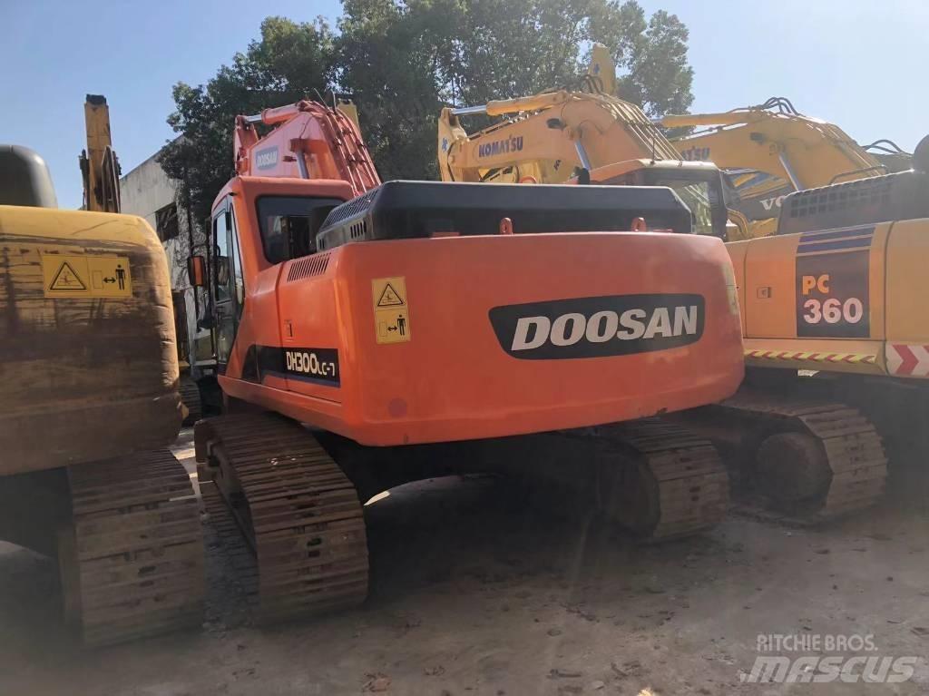Doosan 225 LC Pásové rýpadlá