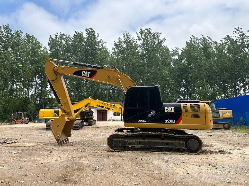 CAT 320D Pásové rýpadlá