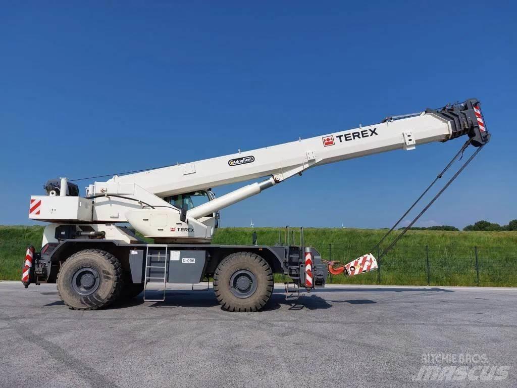 Terex RT90 Žeriavy pre ťažký terén