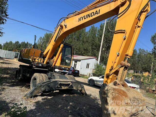 Hyundai 210W Kolesové rýpadlá