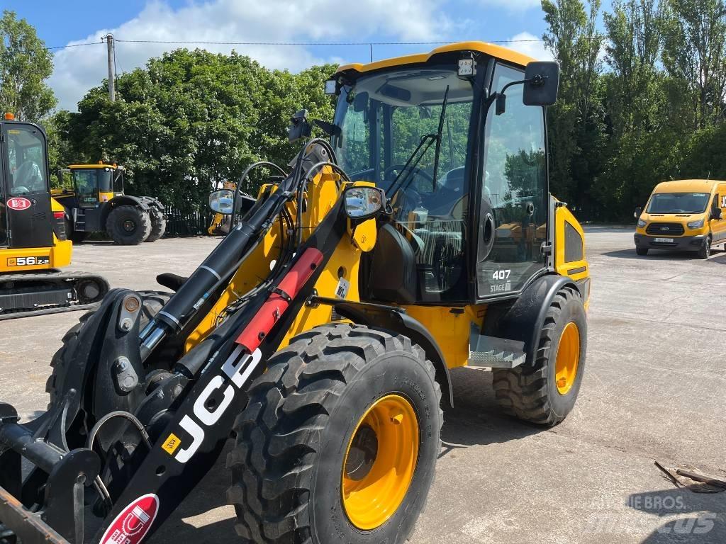 JCB 407 agri demo Traktory