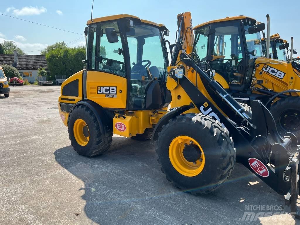JCB 407 agri demo Traktory
