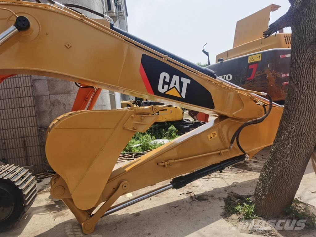 CAT 320 D Pásové rýpadlá