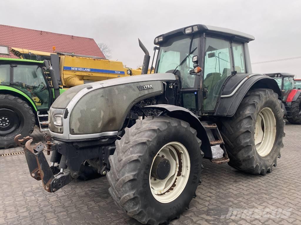 Valtra T 161 Traktory