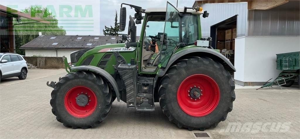 Fendt 724 Vario S4 Traktory
