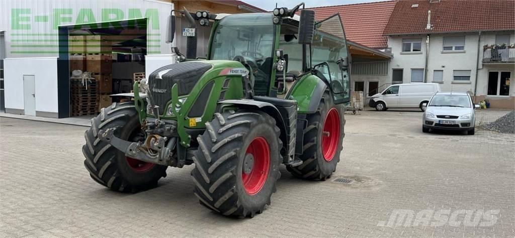 Fendt 724 Vario S4 Traktory