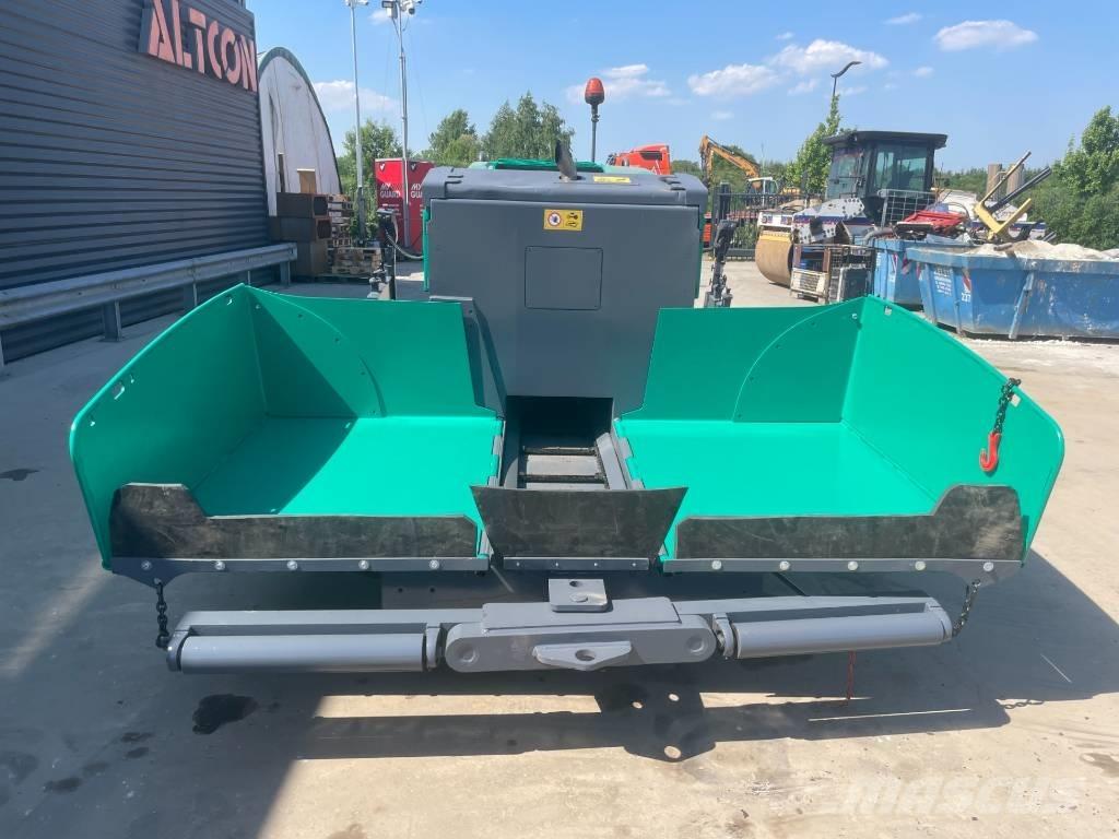Vögele SUPER 800-3I Finišéry