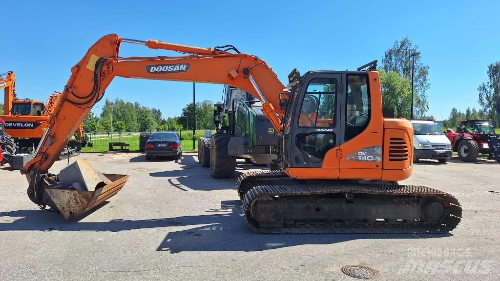 Doosan DX 140 LCR Pásové rýpadlá