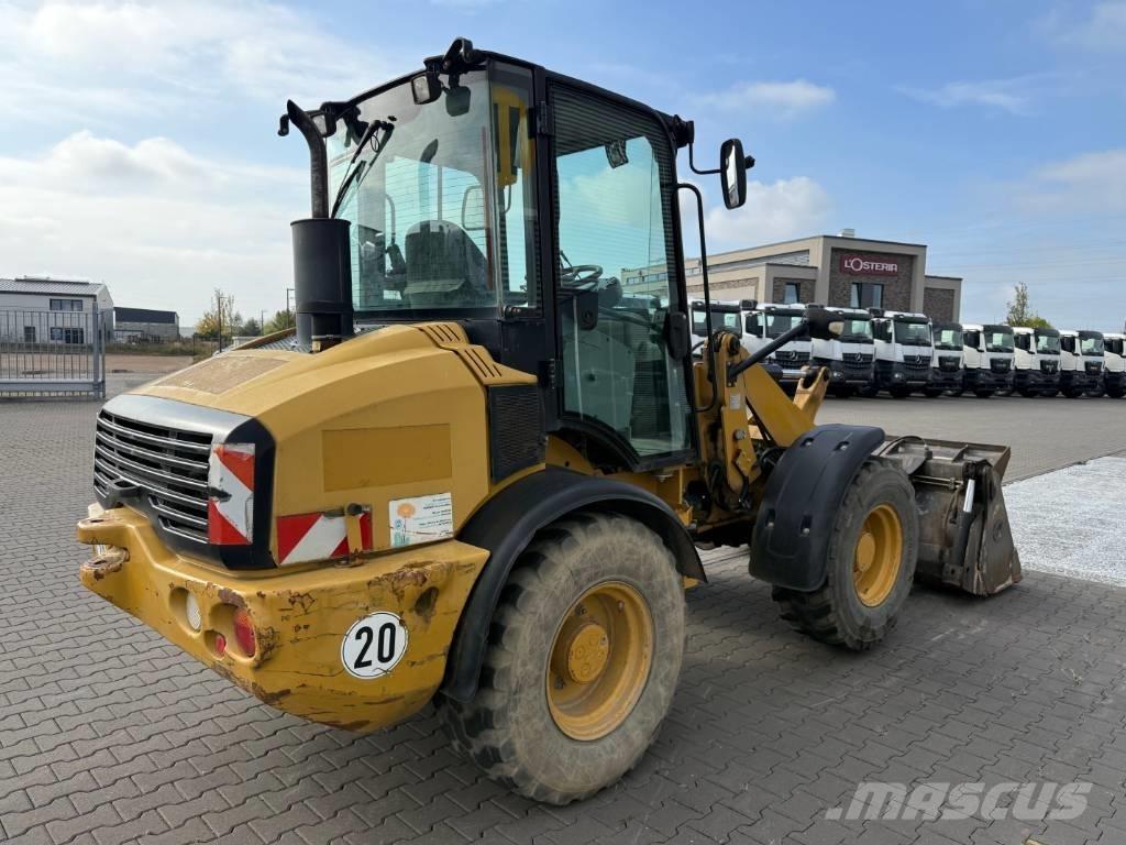 CAT 908 H Kolesové nakladače
