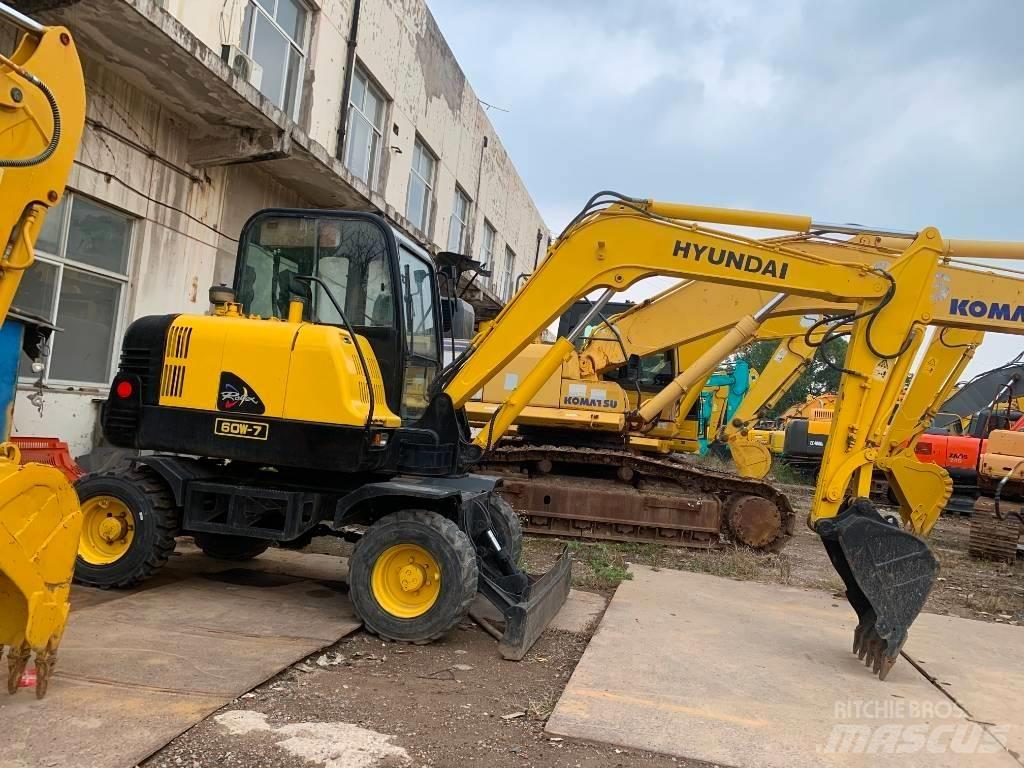 Hyundai Robex 60 W-7 Kolesové rýpadlá