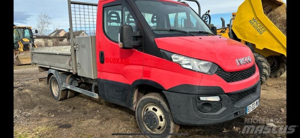 Iveco 35C 13 Nakladacia/sklápacia bočnica