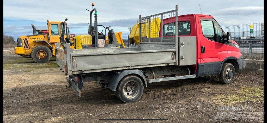 Iveco 35C 13 Nakladacia/sklápacia bočnica