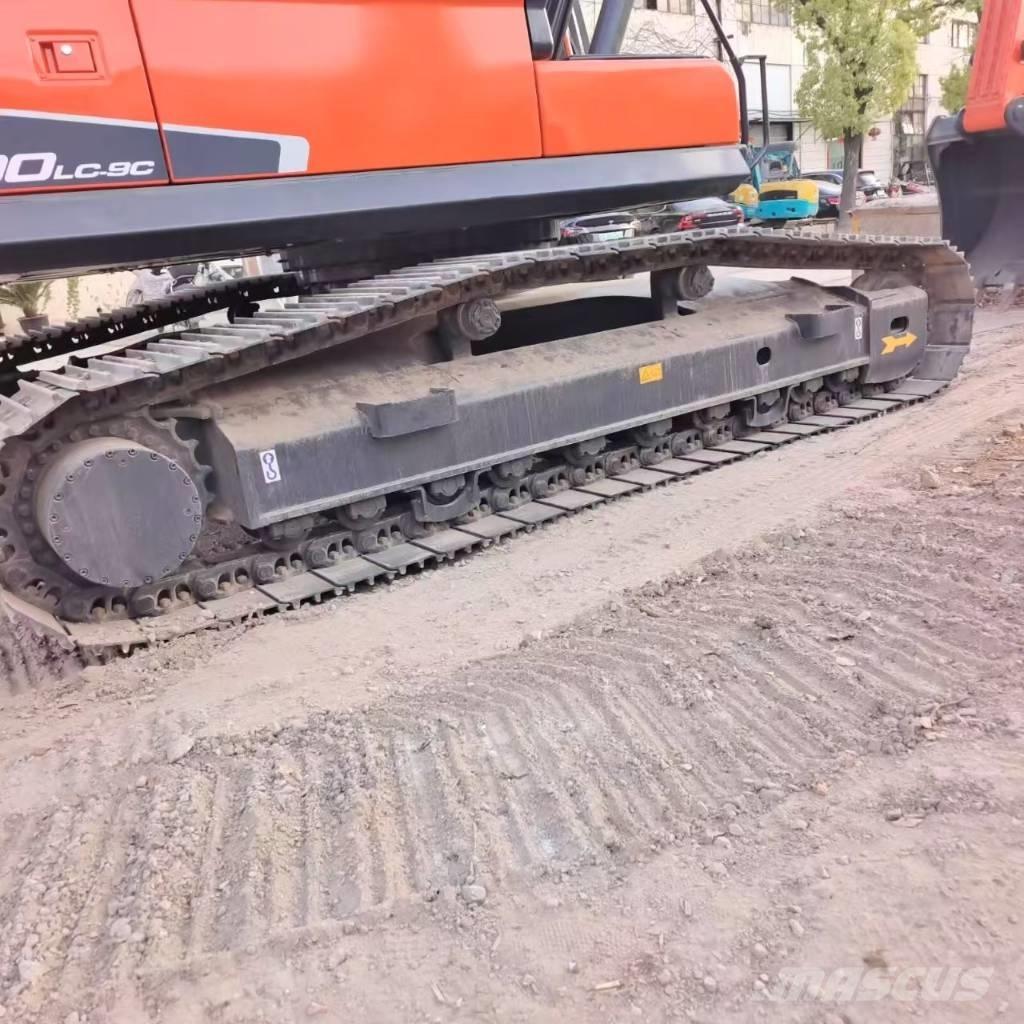 Doosan DX 300 LC-9 Pásové rýpadlá