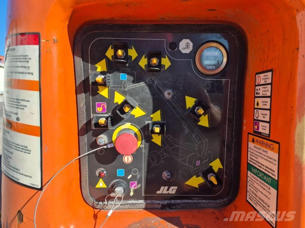 JLG M 600 JP Kĺbové plošiny