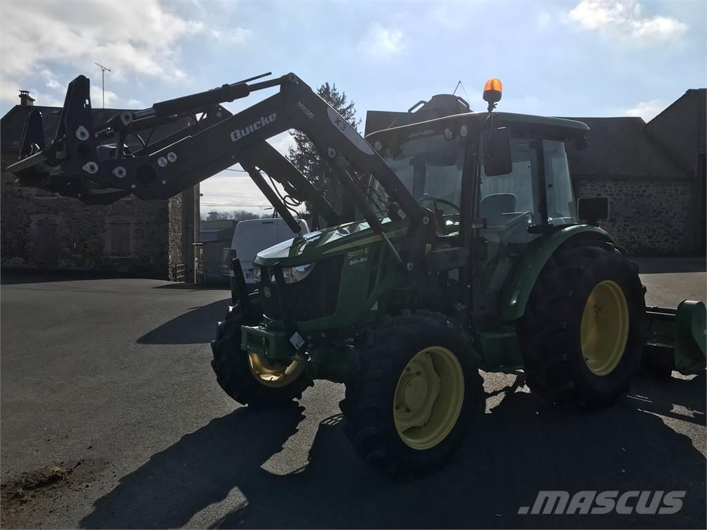 John Deere 5075 E Traktory