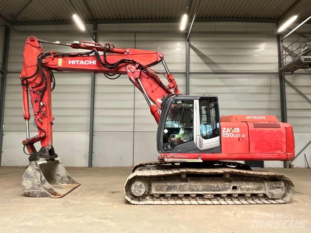 Hitachi ZX 250 LC-3 Pásové rýpadlá