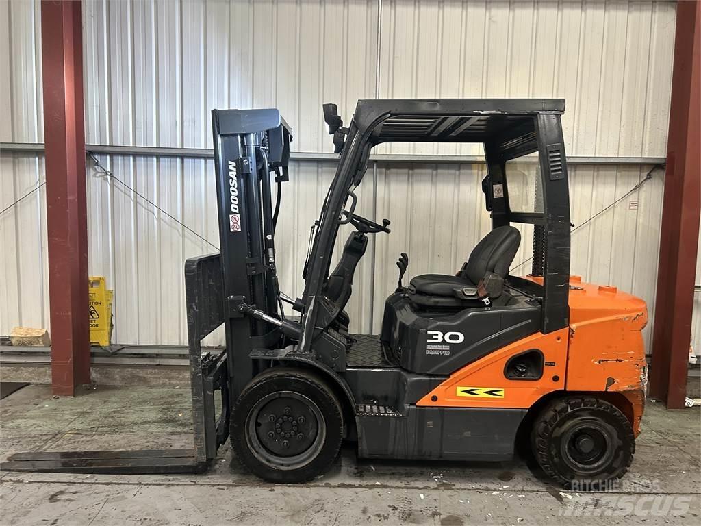 Doosan D30S-5 Dieselové vozíky