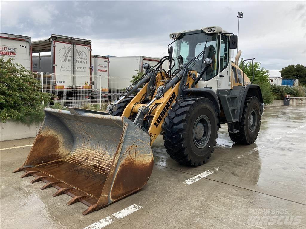 Liebherr L 538 Kolesové nakladače