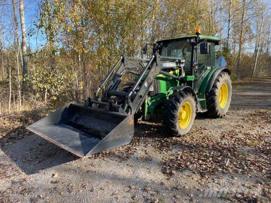 John Deere 5720 Traktory