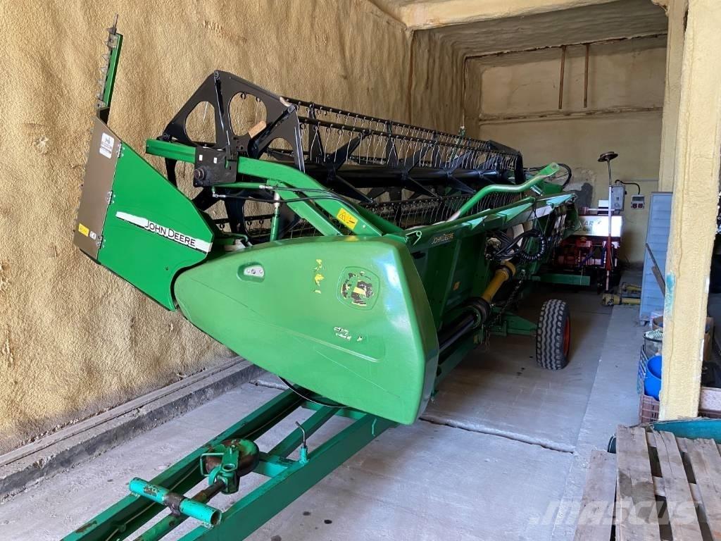 John Deere T 660 Kombinované zberacie stroje