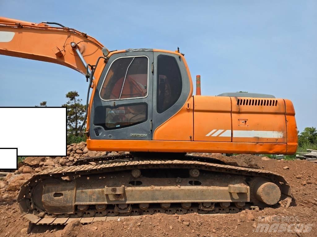Doosan DX 220 LCA Pásové rýpadlá
