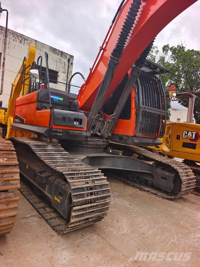 Doosan DX 300LC-9C Pásové rýpadlá