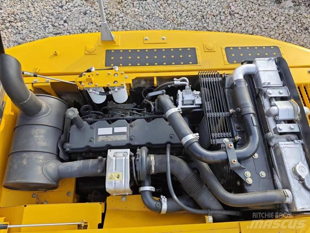 Komatsu PC 200 Pásové rýpadlá