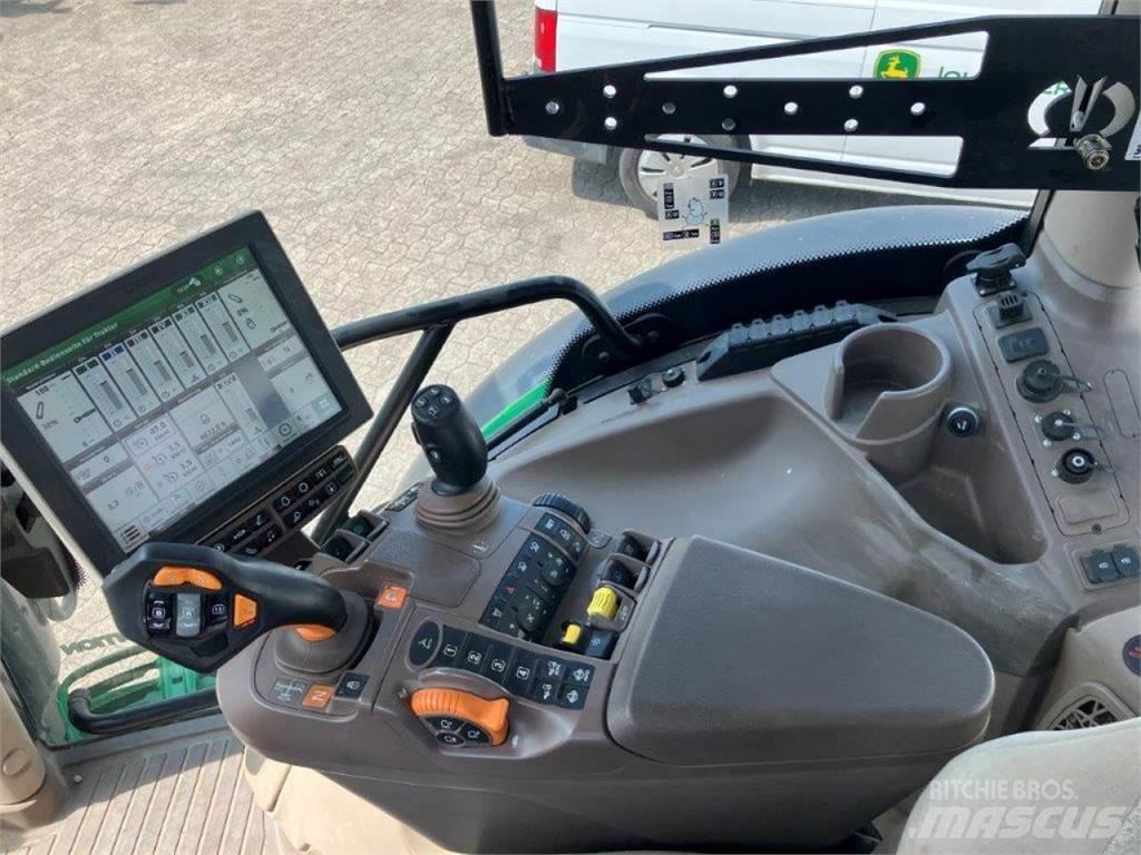 John Deere 6155R Traktory