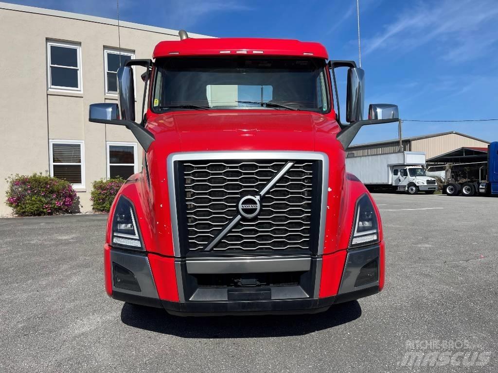 Volvo VNL64T300 Ťahače