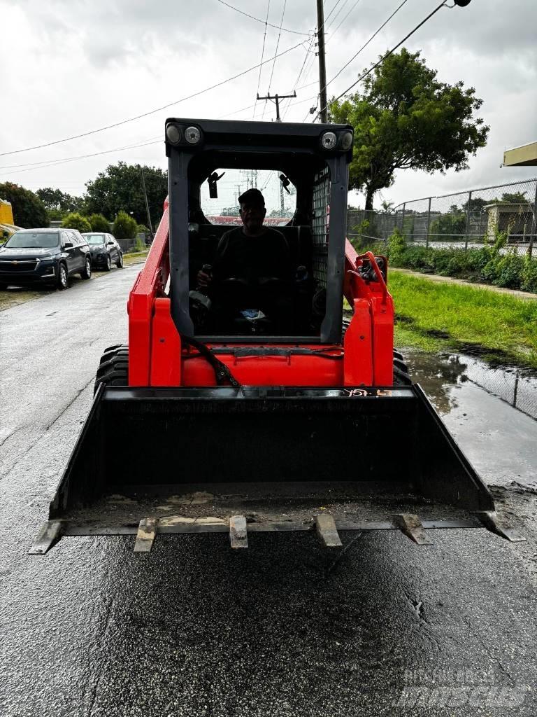 Kubota SSV 75 Šmykom riadené nakladače