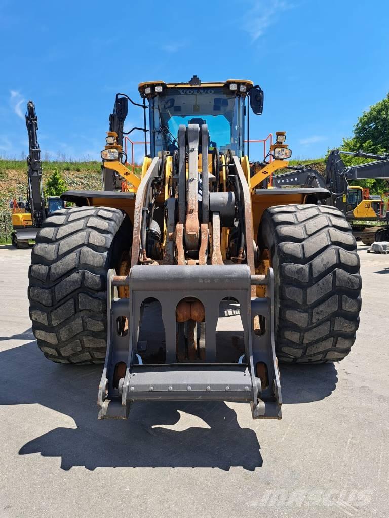 Volvo L 220 H Kolesové nakladače