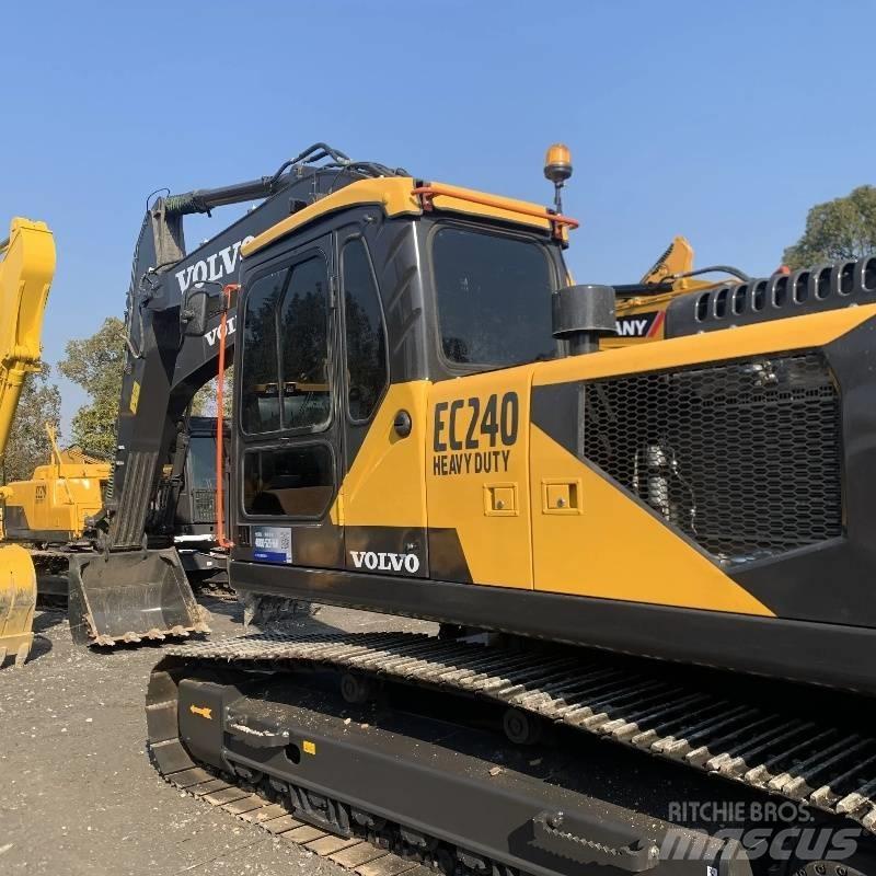 Volvo EC 240 Pásové rýpadlá