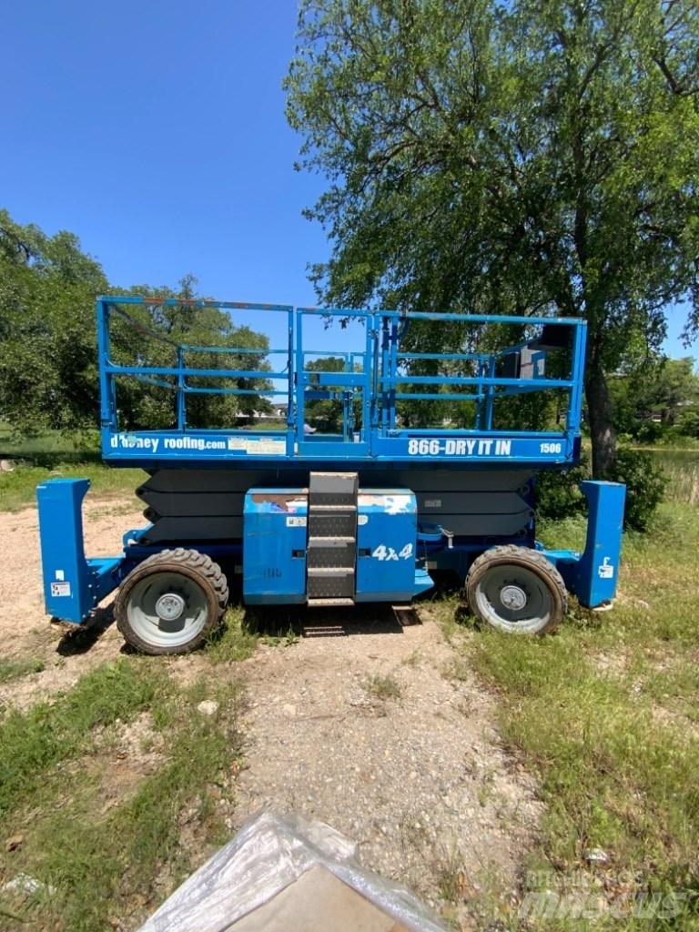 Genie GS 3390 RT Nožnicové zdvíhacie plošiny