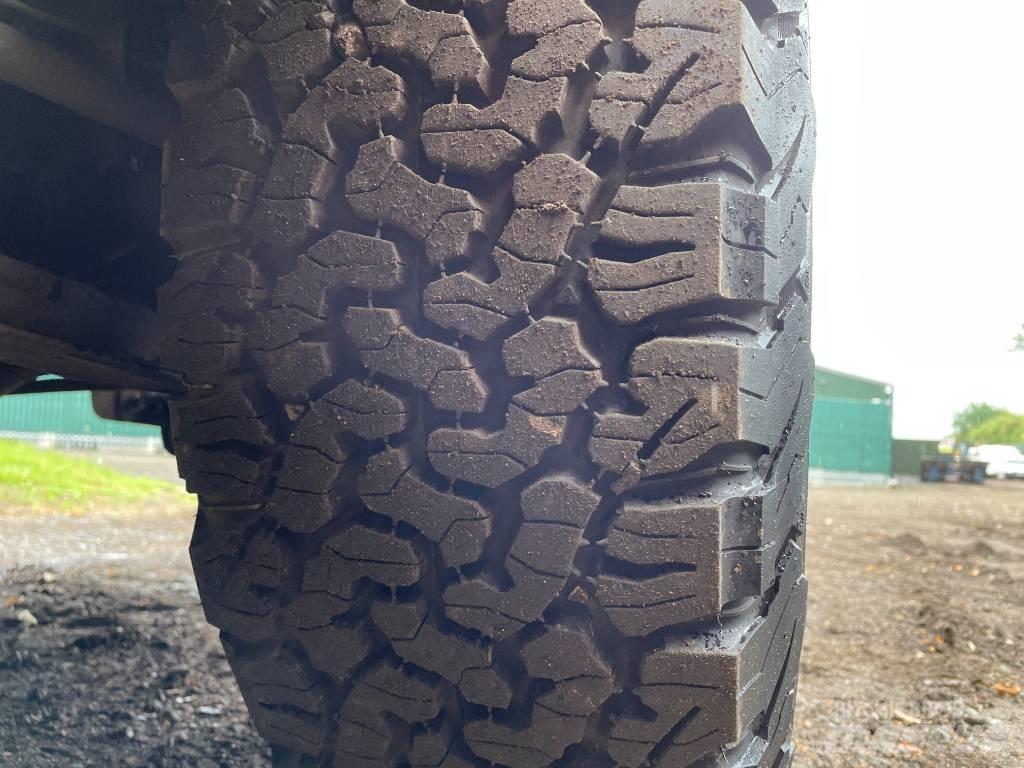 Nissan Navara Nakladacia/sklápacia bočnica