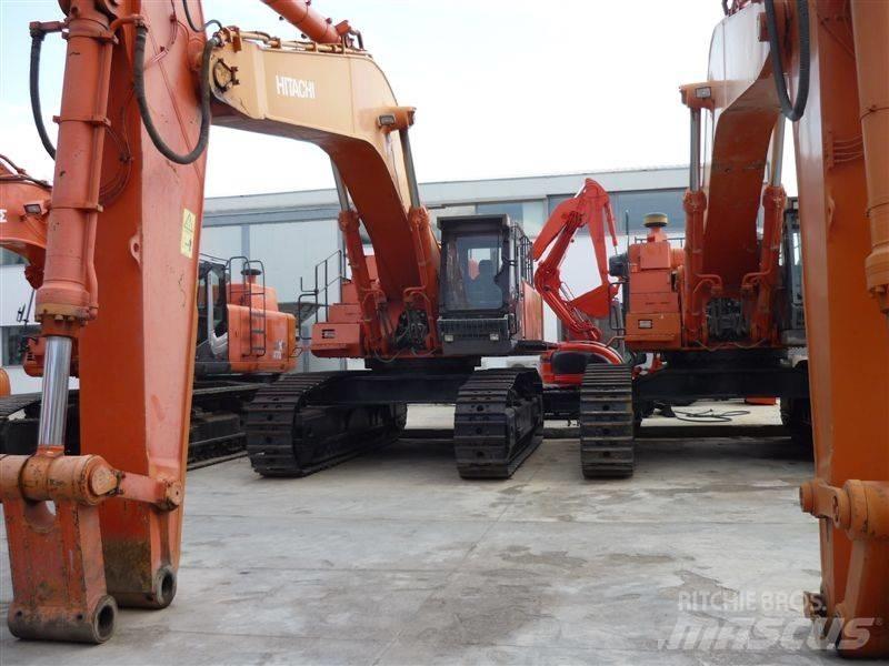 Hitachi ZX 850 H Pásové rýpadlá