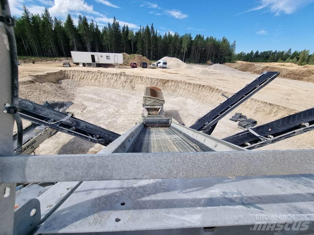 Metso ST 4.8 Mobilné triediče