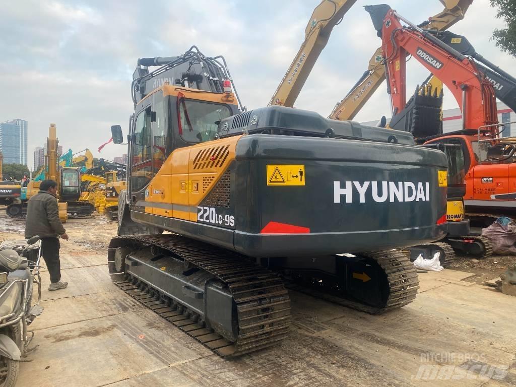 Hyundai R220LC-9S Pásové rýpadlá